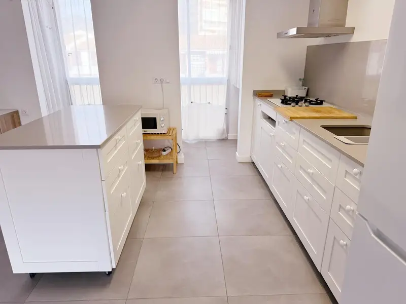 Alquiler Apartamento con Piscina y Vistas al Mar en Benicassim