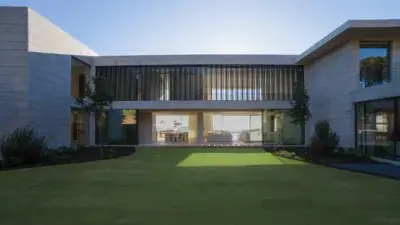Villa de Lujo en La Reserva Sotogrande con Vistas Panorámicas