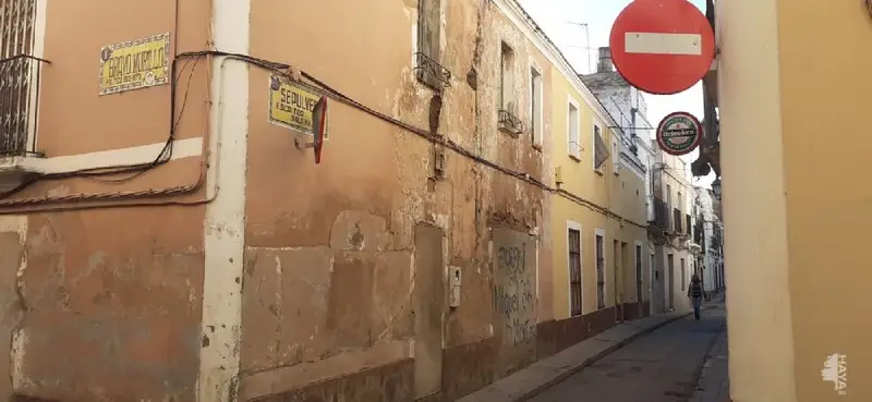 Venta Solar Casco Antiguo Badajoz 375m2 Reforma Integral