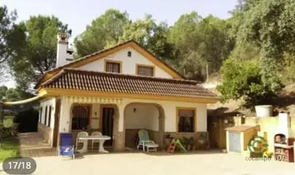 Chalet Independiente en Trassierra con Piscina y Barbacoa