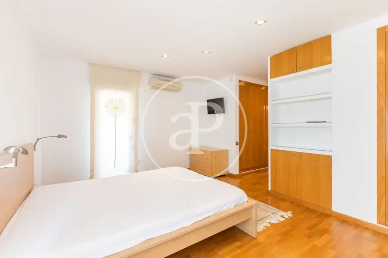 Piso en Mestalla Valencia con Terraza 109m2