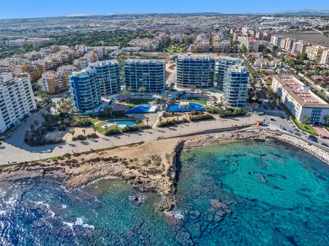 Apartamento en venta Torrevieja primera linea de playa