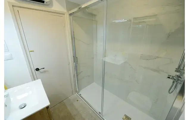Habitaci
ón 90m
² Bilbao Estancia Media Larga