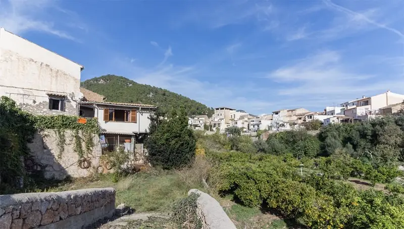 Chalet en venta para reformar en Alaró, Mallorca