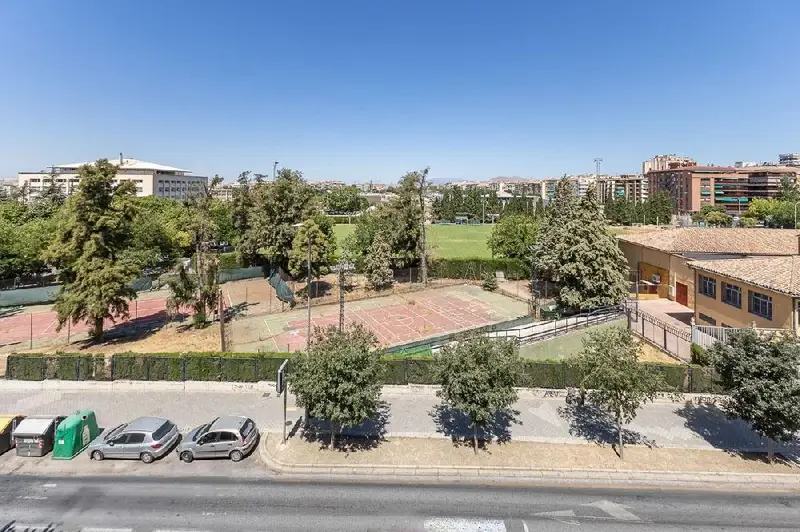 Venta Piso 6 habitaciones Granada Centro
