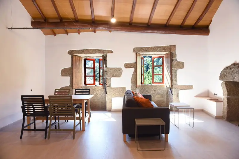 Finca Rustica con 4 Apartamentos Ribeira Sacra