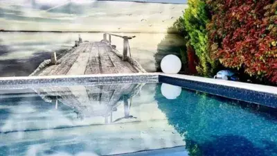 Chalet con Piscina Privada en Zona Tranquila