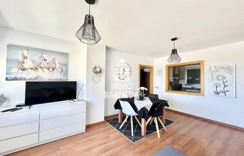 Apartamento en Empuriabrava con Vistas al Mar