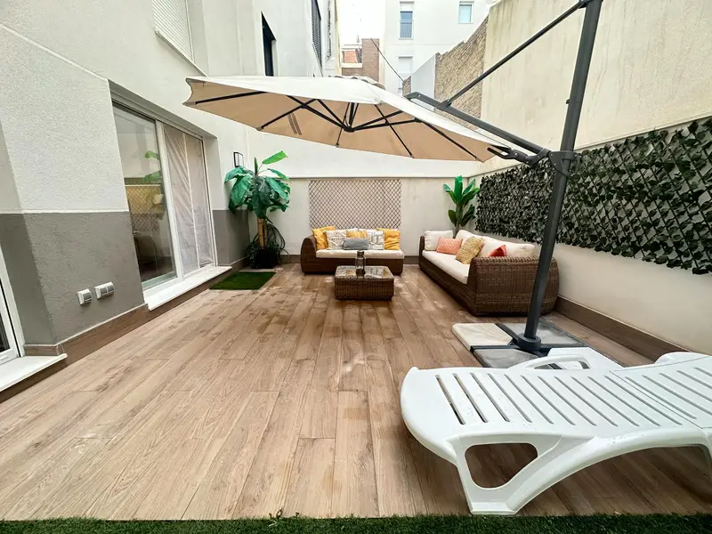 Piso Reformado con Terraza 50m2 Jardin Privado Cerca Parque Retiro