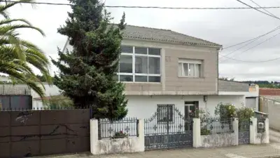 Casa en Venta en Avenida Cruces Lalin Pontevedra Inmueble para Inversores