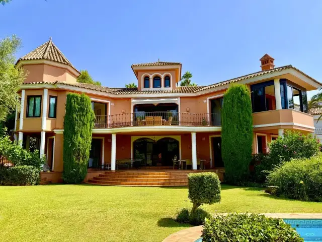 Villa Andaluza de Lujo en Sierra Blanca Marbella 4 Dormitorios