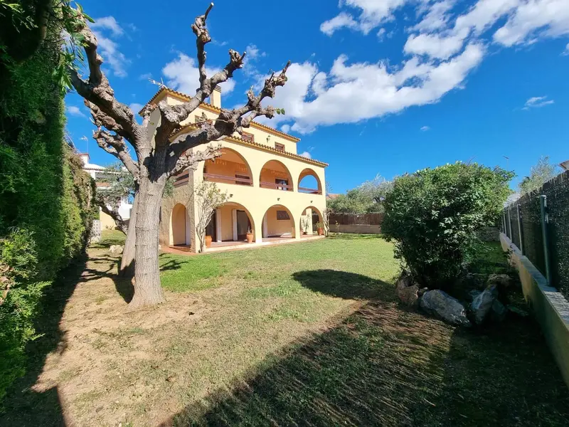 Chalet en venta en Torredembarra, Tarragona