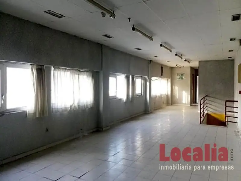 Venta Local Comercial Torrelavega 293m² Ideal Hosteleria