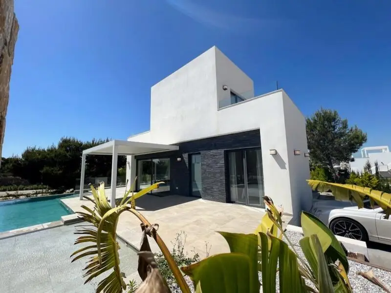 Villa de Lujo 3 Dormitorios Las Colinas Golf Alicante