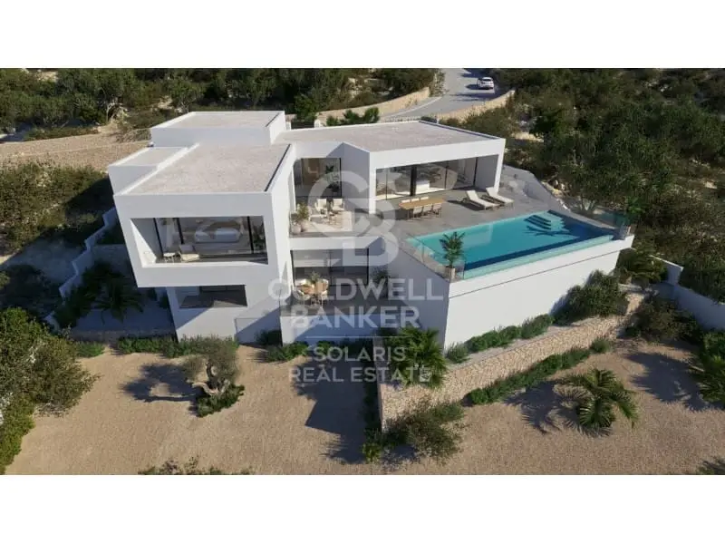 Villa de Lujo en Cumbre del Sol con Vistas al Mar
