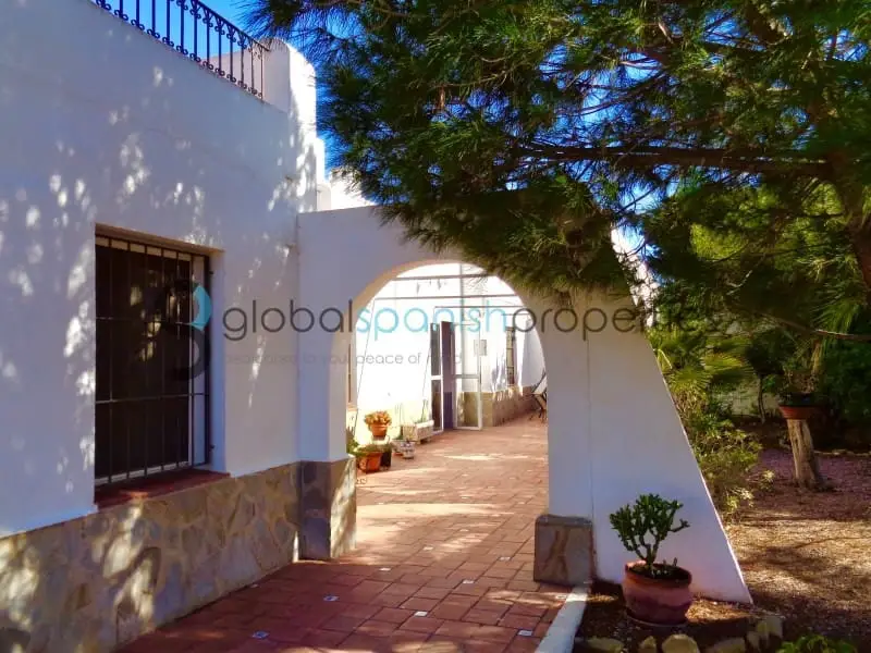 Finca Rustica con Restaurante en Vera Almeria