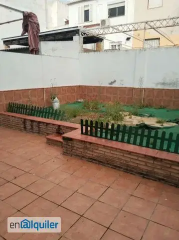 Casa Adosada en Dos Hermanas 3 Dormitorios Garaje Terraza
