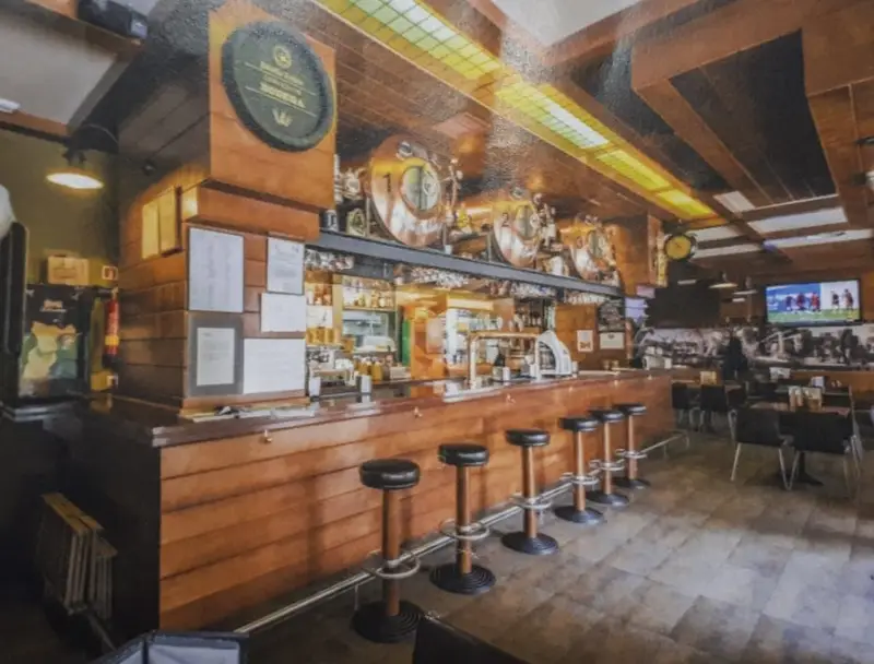 Venta Local Comercial Milladoiro Ames Cafeteria Equipada 150m2 Terraza