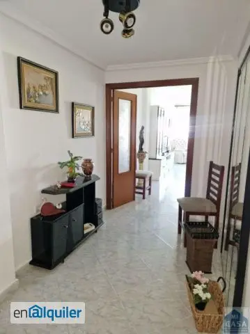 Alquiler Piso 4 Dormitorios 2 Baños Mérida Badajoz