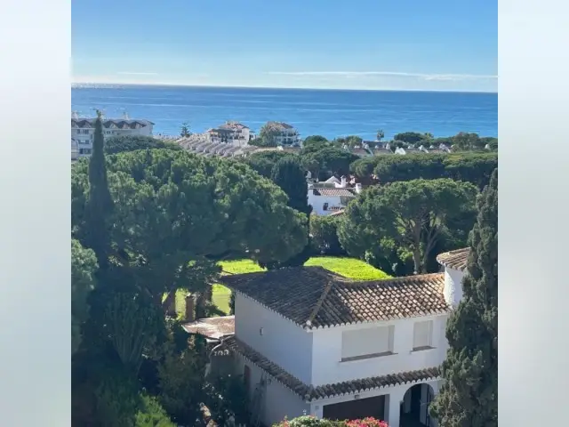 Apartamento 3 Dormitorios Sitio Calahonda