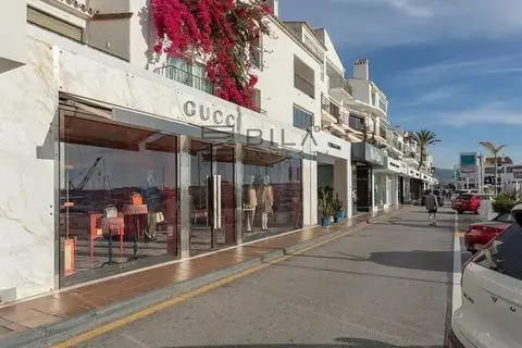 Apartamento 3 Dormitorios Puerto Banús