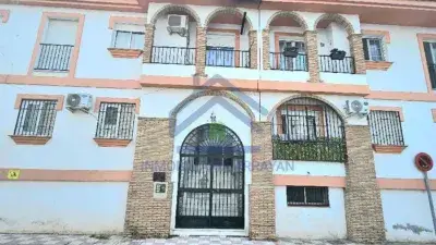 Piso en Venta La Zubia con Piscina Garaje y Trastero