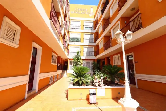 Apartamento en Venta Los Palacios 2 Dormitorios Planta Baja