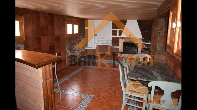 Venta Duplex con Chimenea El Ejido Norte 140m2 3 Dormitorios