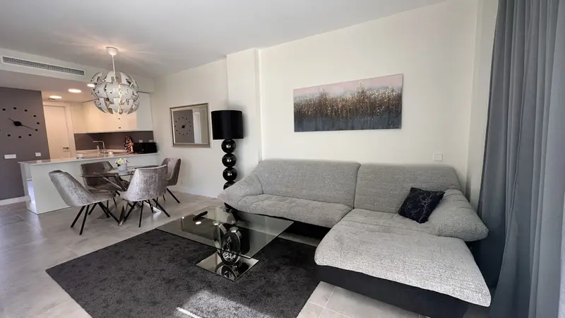 Piso de 2 Dormitorios alquiler Selwo, España