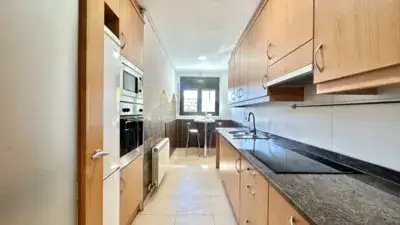 Piso en venta en Torello 3 habitaciones 2 baños terraza y parking