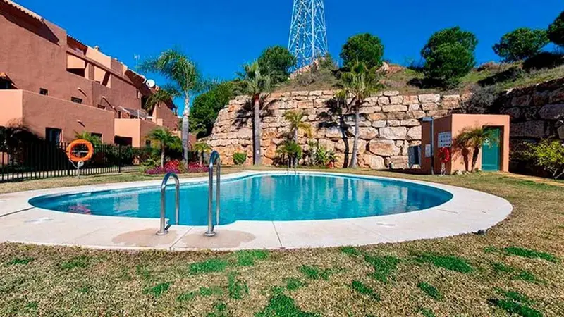 Adosado 2 Dormitorios Elviria Inversores Alquiler 911 73 Euros
