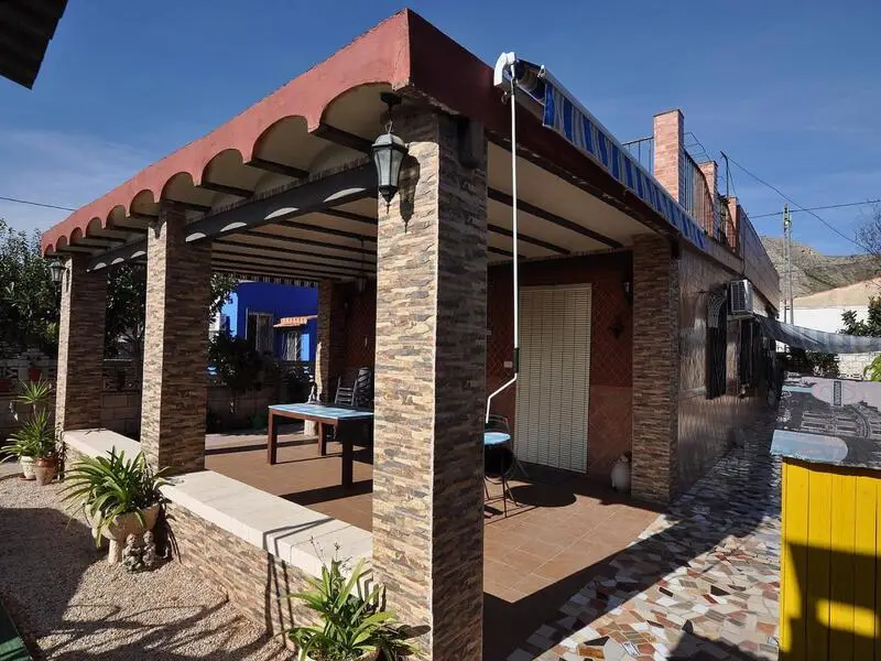 Villa 3 Dormitorios 2 Baños Villena