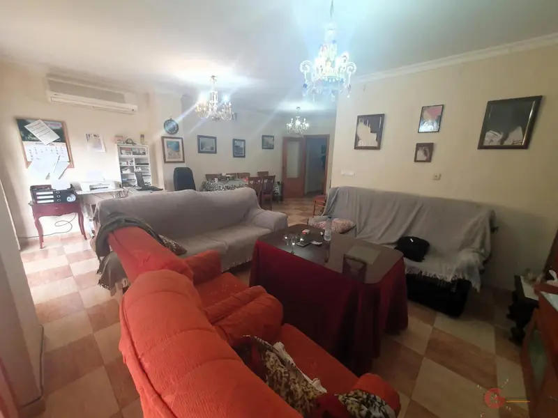 Venta Piso con Terraza Centro Motril 3 Dormitorios 2 Baños