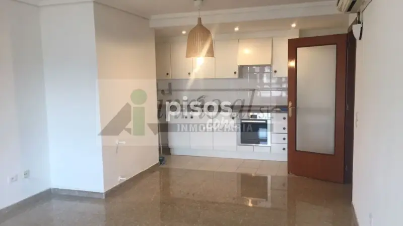 Piso en venta en Avenida del Puerto, 29