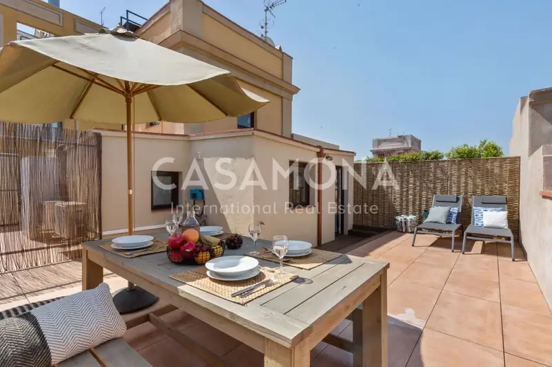 Apartamento con Terraza en Barcelona Centro Alquiler Mensual