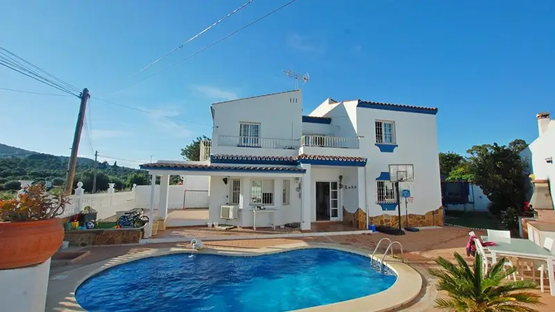 Chalet en Churriana Malaga con Piscina y Estudio de Musica