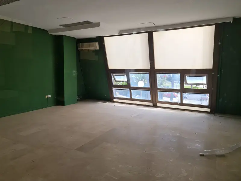 Oficina en Venta Puerto Banus Excelente Inversion