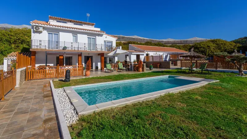 Chalet 3 Dormitorios Alquiler Málaga Costa del Sol