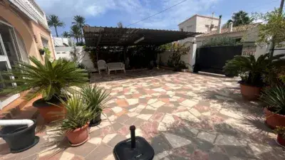 Chalet Pareado en Playa Las Marinas Denia Cerca del Puerto