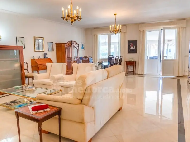 Casa Rural con Piscina y Casita de Invitados en Menorca