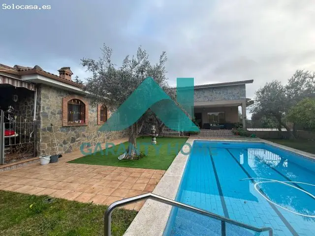 Chalet en Malpartida de Cáceres 9 habitaciones 7 baños