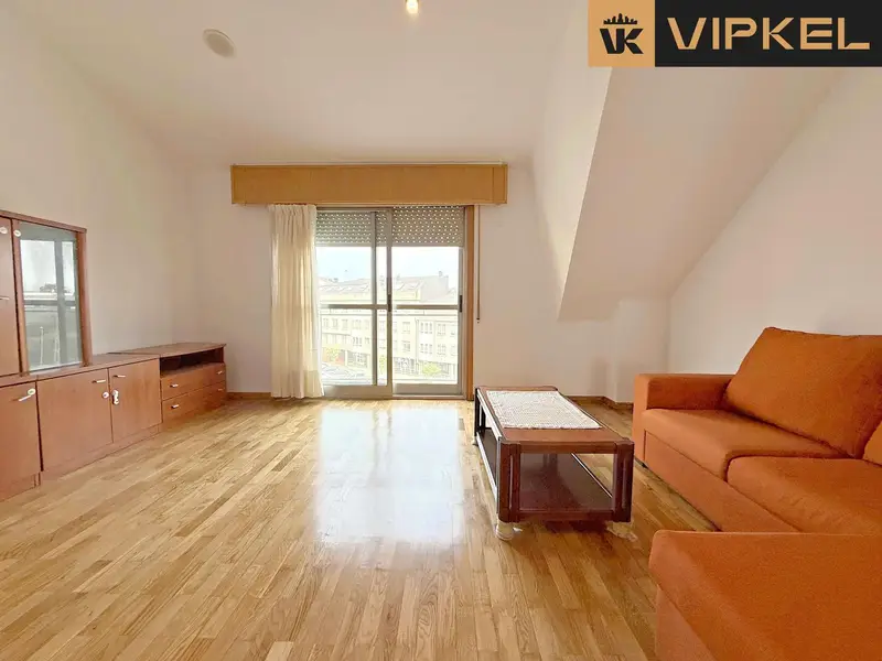 Apartamento en Arteixo Tres Habitaciones Garaje Trastero
