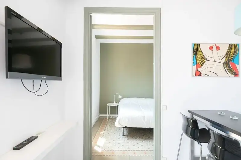 Apartamento 3 dormitorios 1 ba
Barcelona Carrer de València