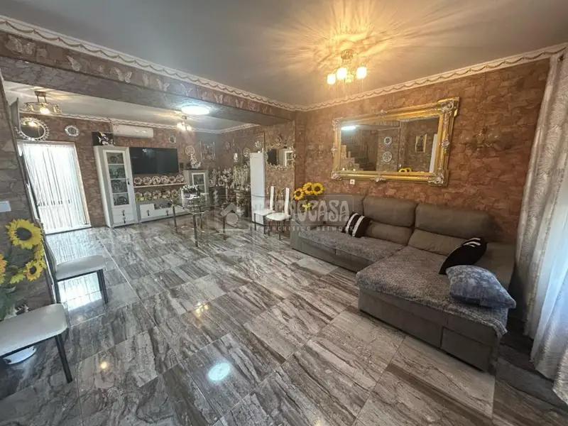 Casa Adosada en Venta Andujar 5 Dormitorios 2 Baños