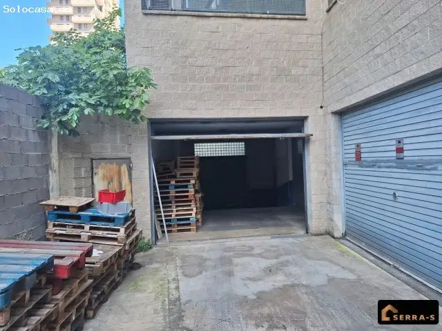 Local Comercial en Mataró: 1230m2 para Parking o Trasteros