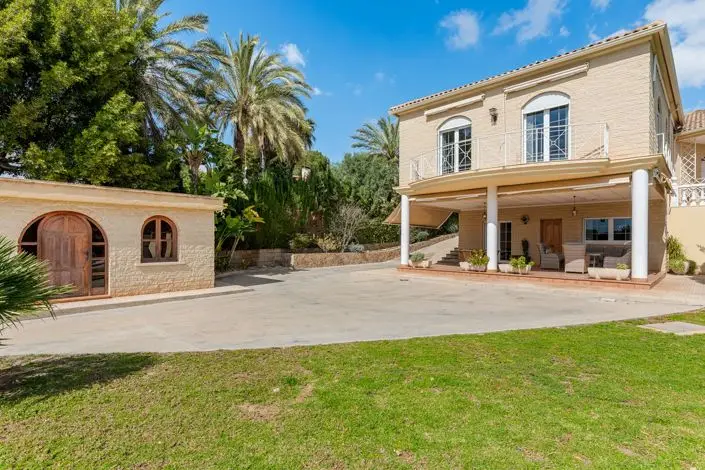 Villa de Lujo en Venta 4 Dormitorios Elche Bonavista