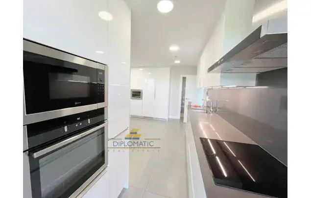 Alquiler Apartamento 5 Dormitorios Madrid