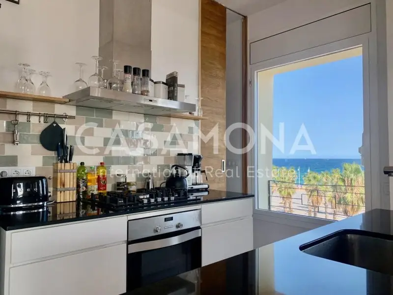 Apartamento Barceloneta con Vistas al Mar Alquiler Mensual