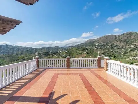 Casa Villa 6 Dormitorios Venta Competa Espaa