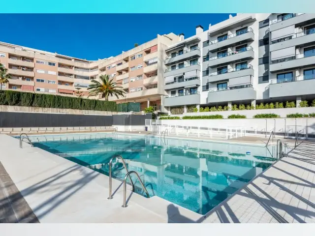 Apartamento 3 Dormitorios Las Lagunas Mijas Costa